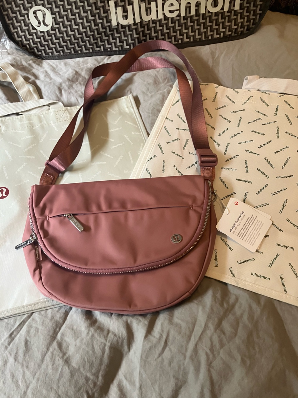 NWT Lululemon All Night Festival Bag, 5 L, Spiced Chai